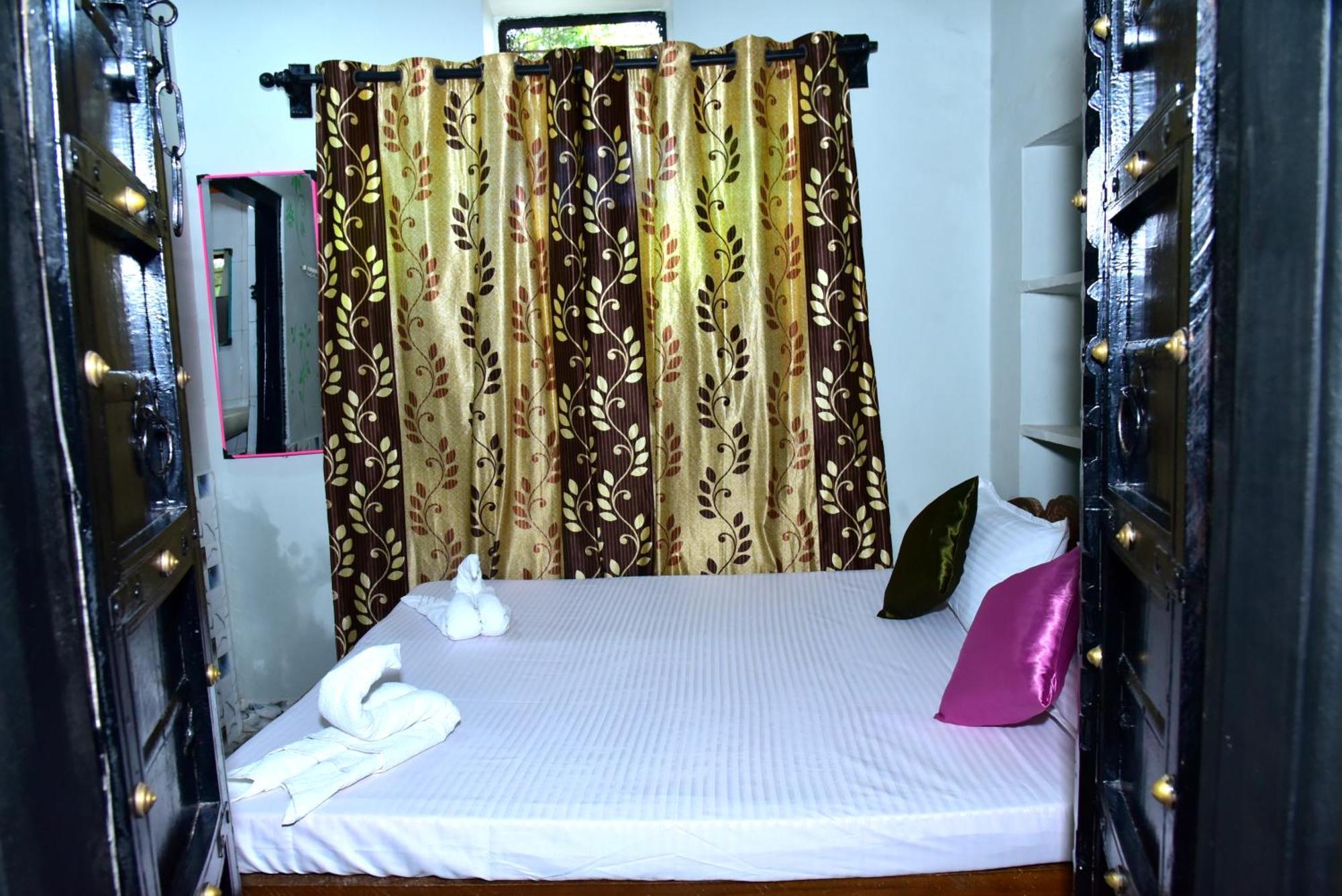 Hotel Moon Light Pushkar Rum bild